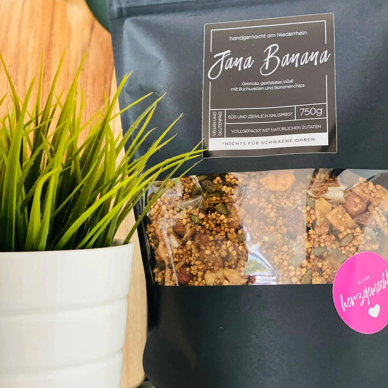 Jana Banana | Barni & Wilma Granola - snacknest.de